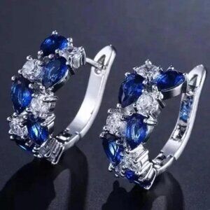 \\ NEW \\ S925 STERLING SILVER \\ LUXURY BLUE DIAMOND STUD EARRINGS